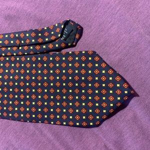 Silk Brooks Brothers Black w Yellow & Res Tie